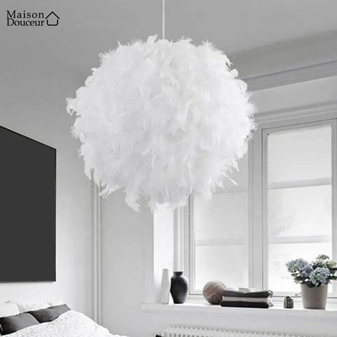 Lampenschirm aus weichen Federn