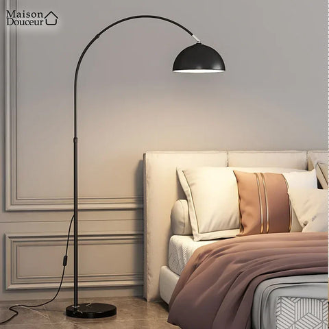 Straßenlaterne bei Sonnenuntergang 