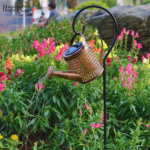 Beleuchtete Gießkannenlampe 