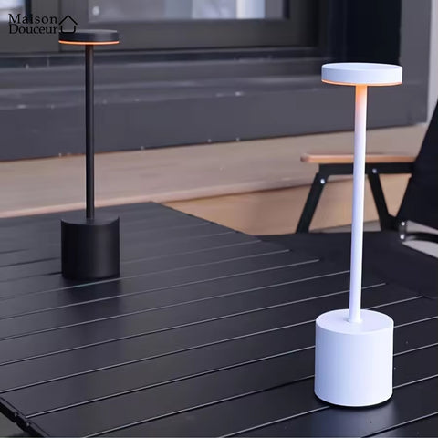 Wiederaufladbare Tischlampe